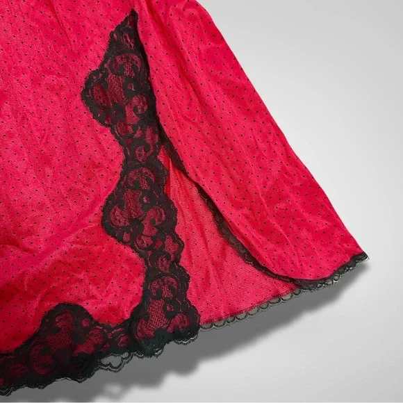 NWT Vintage 70s / 80s Vanity Fair Polka Dot Lace Slip Skirt - Picture 2 of 4